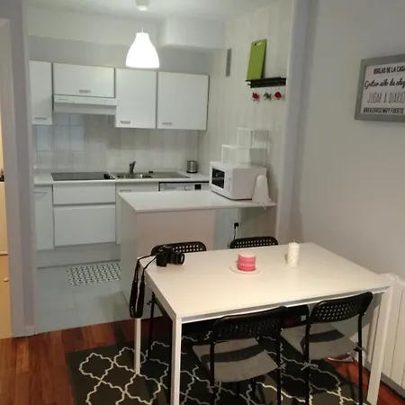 Vivienda Turistica La Moleta 아파트 *